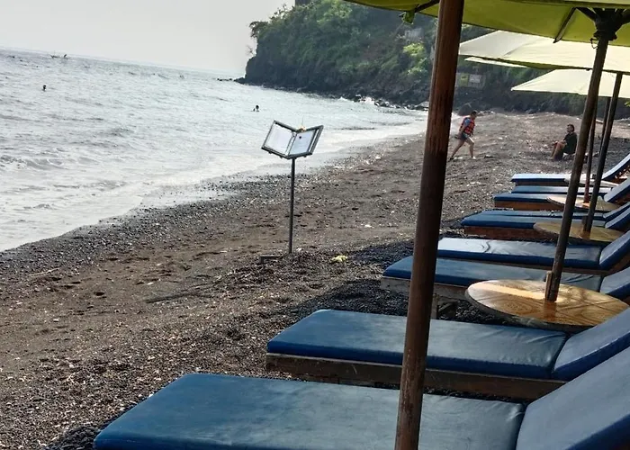 Beten Enjung Stay&rooftop Alloggio in famiglia Amed